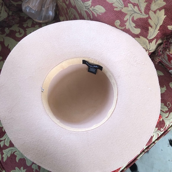 Marcus Adler Hat - Picture 4 of 4